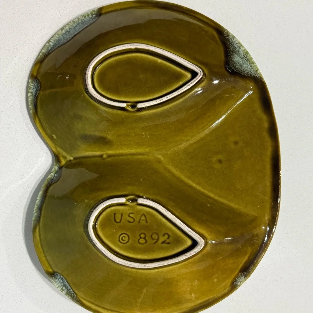 Vintage California Pottery Green Divided‎ Strawberry Serving Dish #892